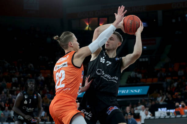 内振奋球队 内振奋球队