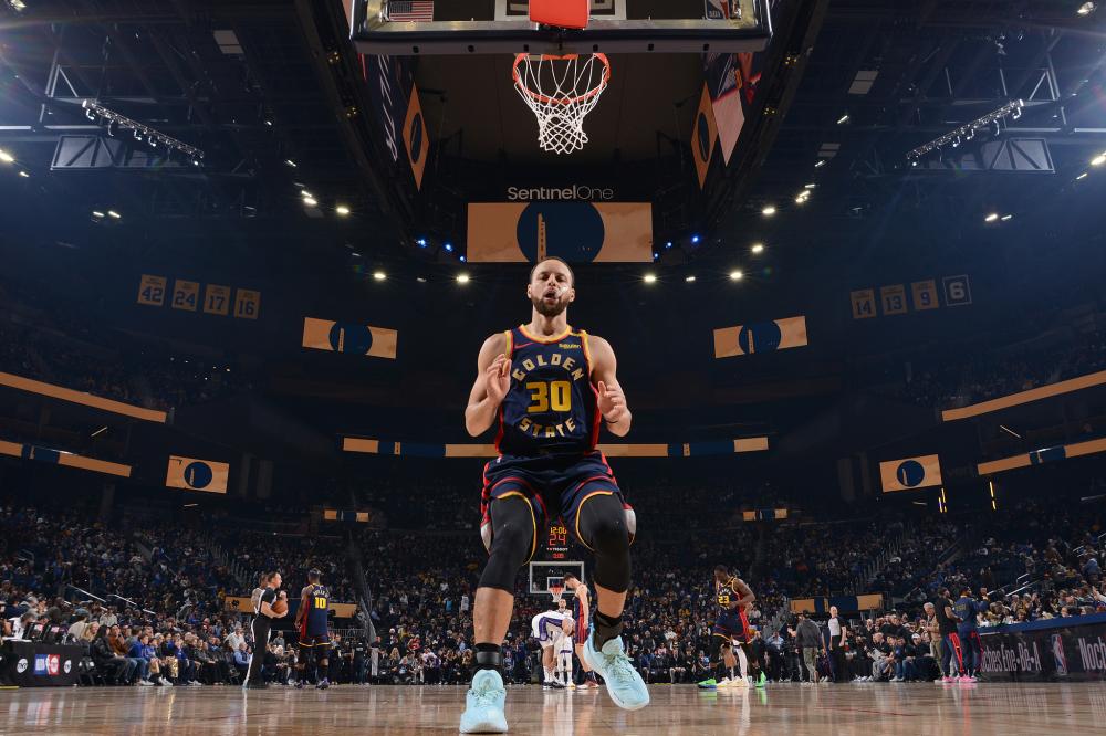 多年轻球迷 多年轻球迷